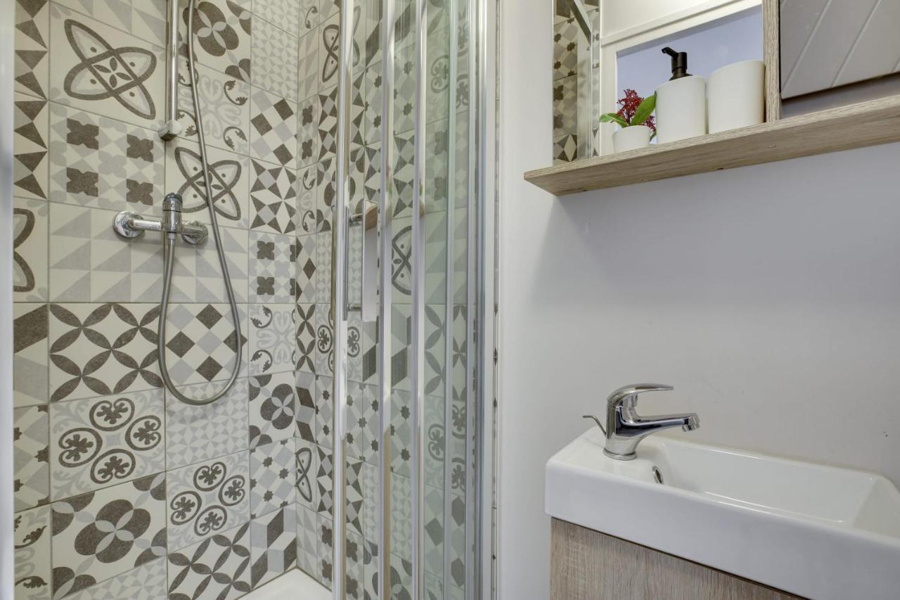 Bright Charming Modern Studio By Dreamy Canal Paris Exterior foto